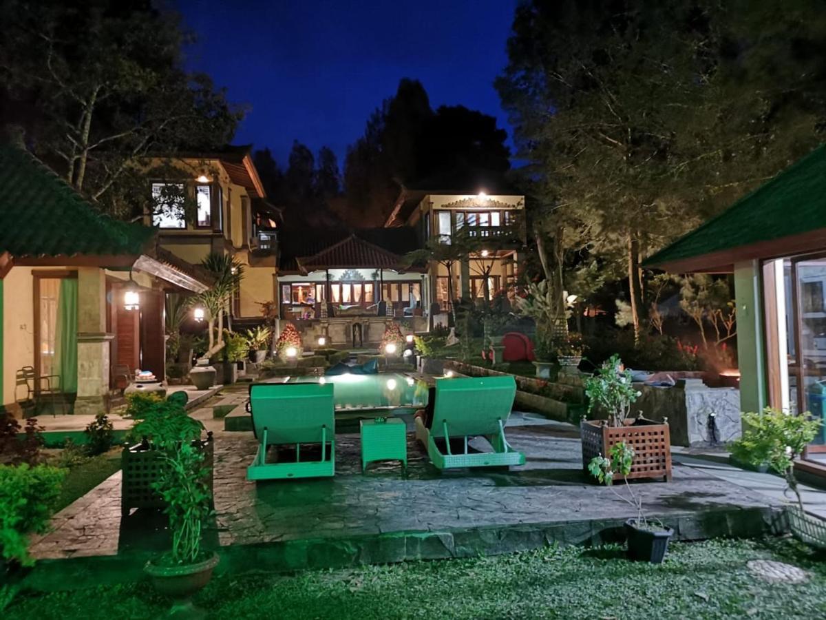 Balinese Villa In Berastagi Dış mekan fotoğraf