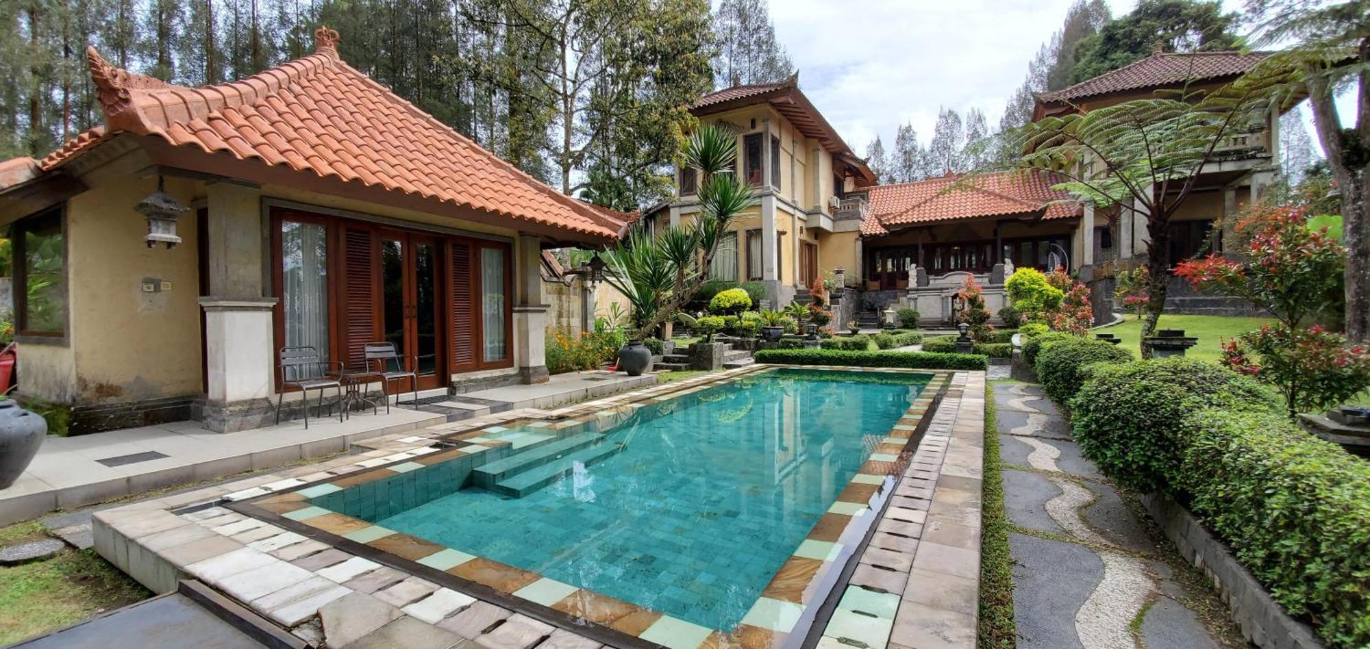 Balinese Villa In Berastagi Dış mekan fotoğraf