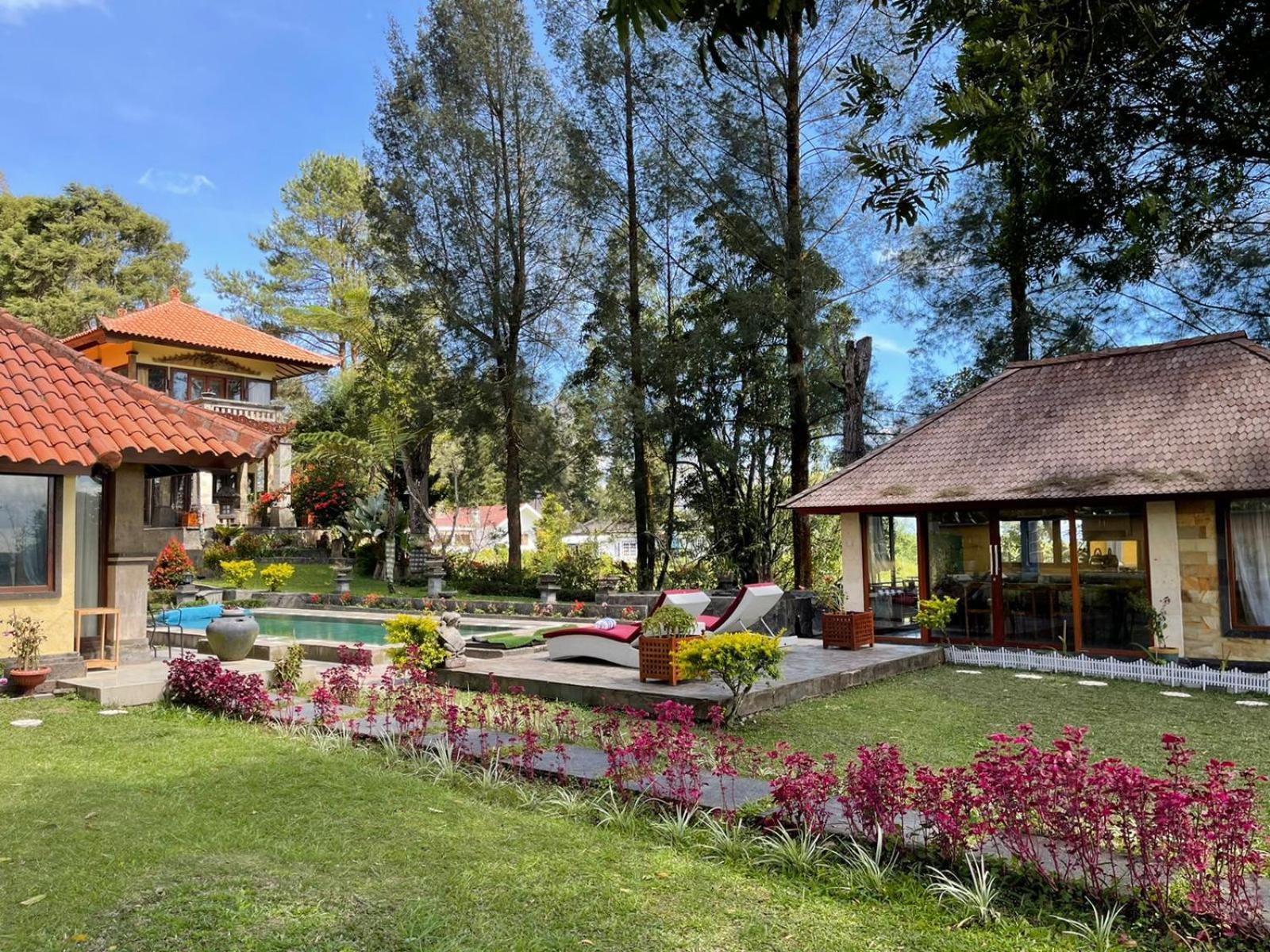 Balinese Villa In Berastagi Dış mekan fotoğraf